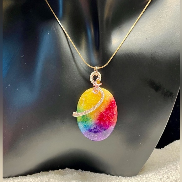 Colorful solar quartz oval in silver and pink and silver - Picture 2 of 10